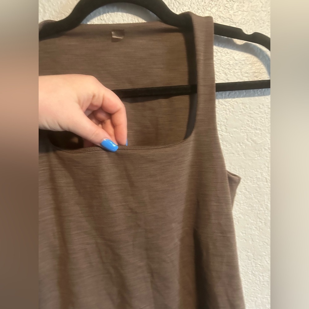 Beyond yoga brown sqaure neck ribbed tank - Picture 3 of 6